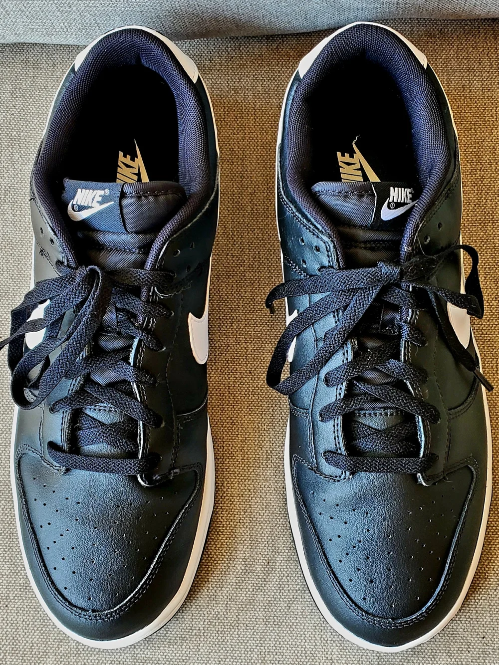 Nike classic low